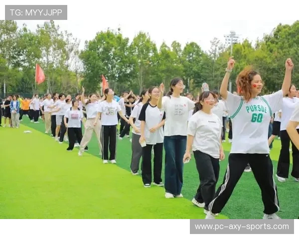 以运动点燃青春激情让健康与快乐在奔跑中绽放