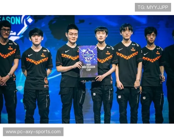 《电竞赛事激战正酣全球顶尖战队角逐冠军荣耀》