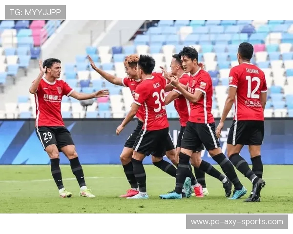 成都排球队以51分领跑杯赛积分榜展现强劲实力和团队合作精神