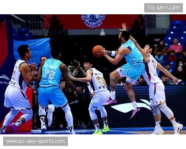 CBA精彩对决广东队迎战新疆队全场视频回放与精彩瞬间解析 CBA精彩对决广东队迎战新疆队全场视频回放与精彩瞬间解析