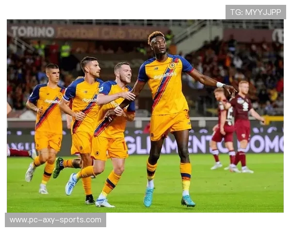 佐加顿斯与伊利的激烈对决揭示了两队的实力与战术博弈 佐加顿斯与伊利的激烈对决揭示了两队的实力与战术博弈