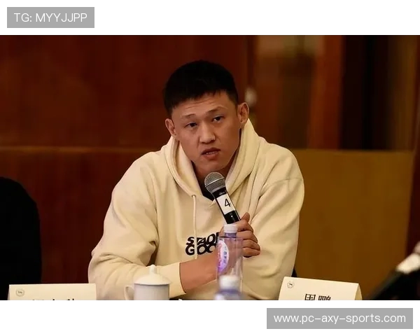 周鹏:从篮球场上的拼搏者到生活中的榜样,展现不屈精神与坚持信念 周鹏:从篮球场上的拼搏者到生活中的榜样,展现不屈精神与坚持信念